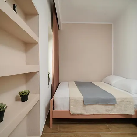 アパート Amvrosia タソス